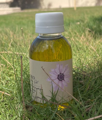 زيت مساج لآلام العضلات