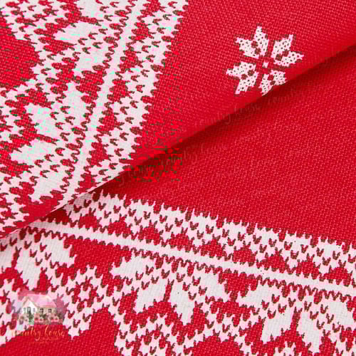 2304 مفرش أحمر شتوي مزخرف من زارا هوم