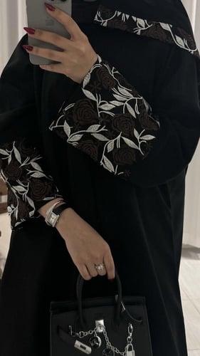 عبايه هناي مع طرحه