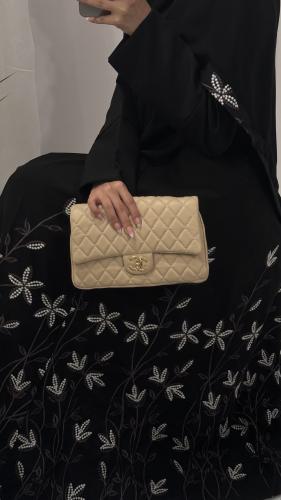 ياسمين بلاك