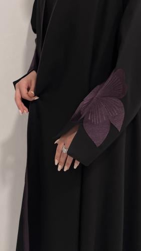 عبايه لوتس موف