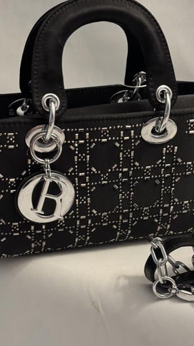 حقيبه ديور بنمط مستطيل (اسود)مع سير