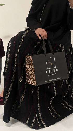 عبايه سفانه بتطريز عشوائي انيق