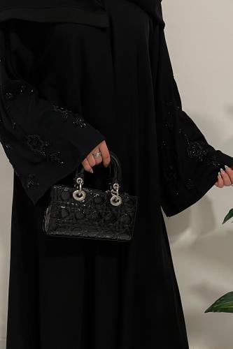 عبايه ملك شك اسود