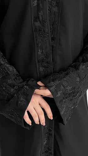 عبايه 11شك يدوي قماش ملكي