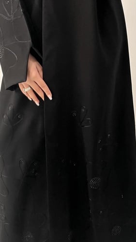 عبايه بريق مع طرحه