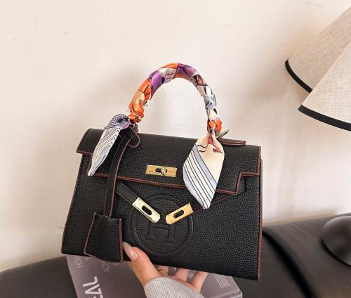 شنطه Hاسود فخمه جدا