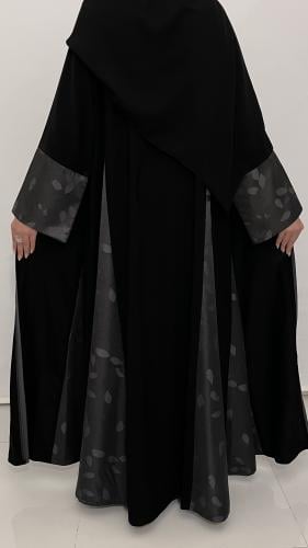 عبايه كارلا مع طرحه