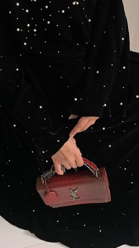 عبايه ثرا مخمل