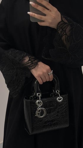 عبايه بلاك كريستال