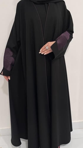 عبايه لوتس موف