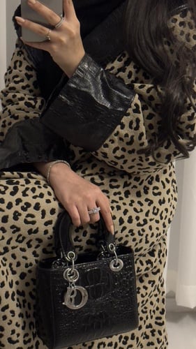 فروه نسائيه بنمط راقي