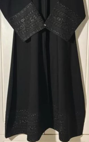 عبايه دوريكا اسود