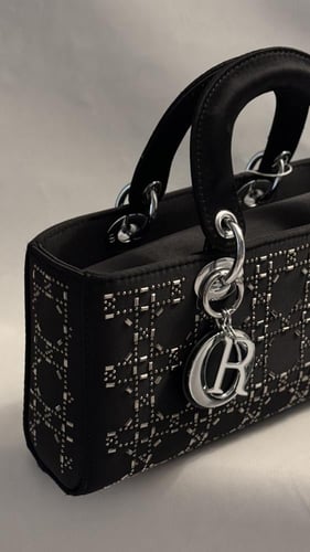 حقيبه ديور بنمط مستطيل (اسود)مع سير