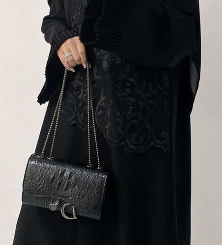 شنطه بنمط راقي لون اسود