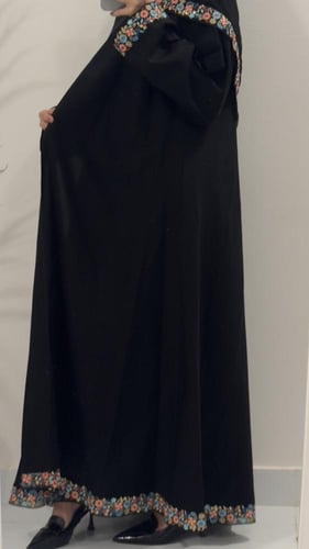 عبايه اورنج بكلفه انيقه معا طرحه