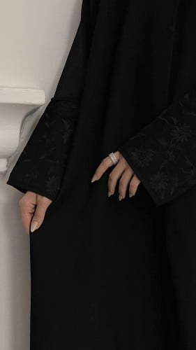 عبايه الشيماء اسود وطرحه قماش كويتي