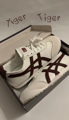 شوز كوبي تايقر بني ابيض