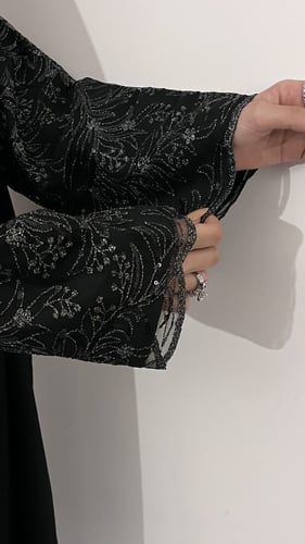 عبايه زاهيه قماش كويتي