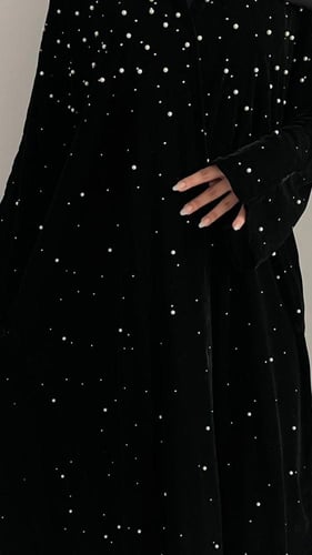 عبايه ثرا مخمل