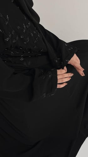 عبايه foryou شك صدر وظهر قماش ملكي