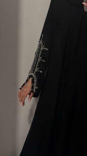 عبايه دلع بشك ابيض