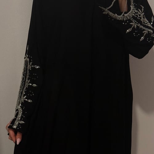 عبايه دلع بشك ابيض