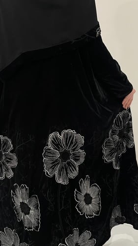 عبايه روما مخمل مع طرحه