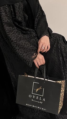 عبايه انوثه شتوي دانتيل ومخمل