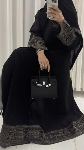 عبايه دوريكا ذهبي