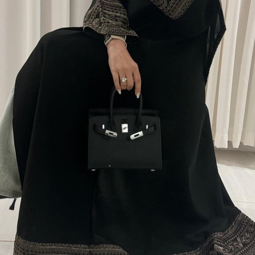 عبايه دوريكا ذهبي