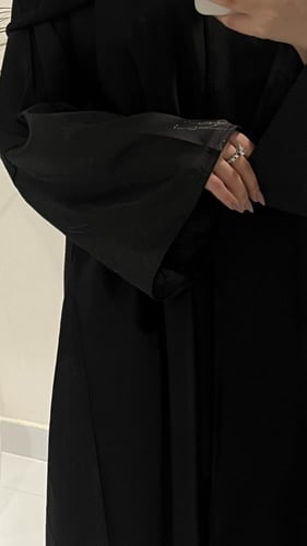 عبايه غرام جوانب واكمام A