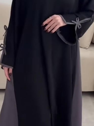 عبايه فيونكه رمادي