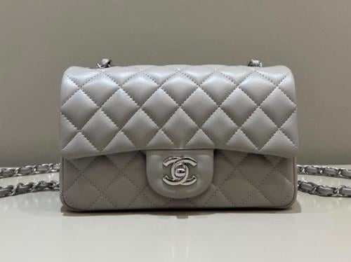 شنطه شانيل رمادي