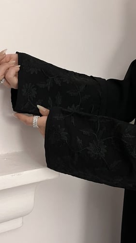 عبايه الشيماء اسود وطرحه قماش كويتي