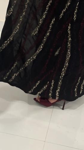 عبايه سفانه بتطريز عشوائي انيق