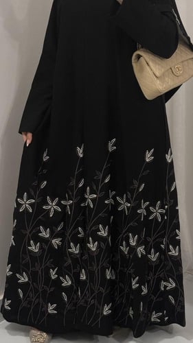 ياسمين بلاك