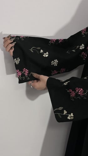 عبايه بتطريز زهر وردي