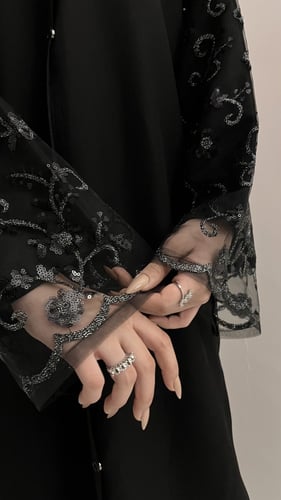 عبايه صبا قماش كويتي طقطق تصميم انيق