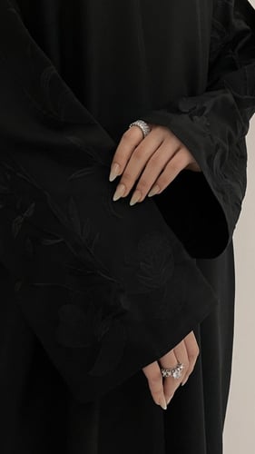 اوركيد اسود قماش كتان كويتي نص كلوش