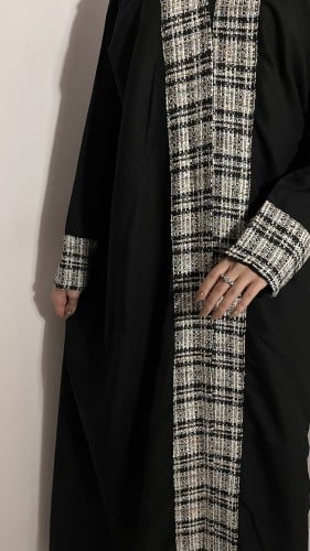 عبايه غيداء قماش كويتي بتصميم انيق مع طرحه