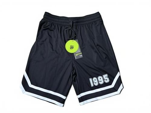 شورت اسود خط ابيض 1995