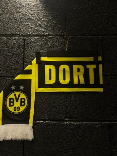 شال بروسيا دورتموند