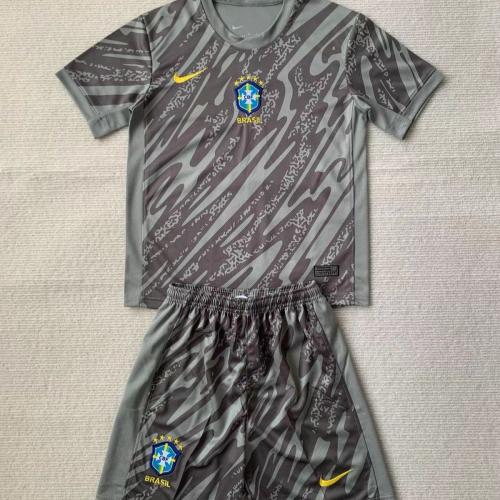 طقم البرازيل 24/25