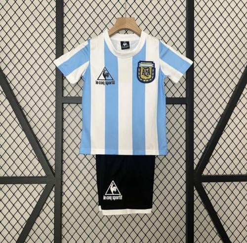 طقم الارجنتين ولادي كلاسيك