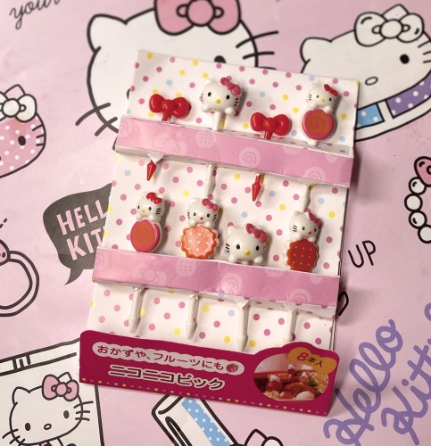 تغريسات هيلو كيتي