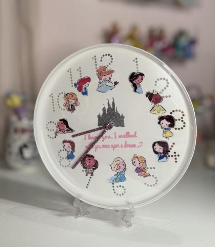 ساعة أميرات ديزني 24*24