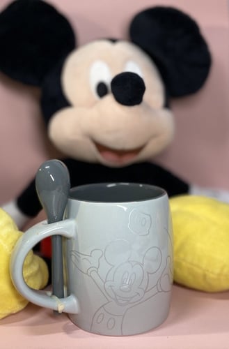 كوب ميكي ماوس مع ملعقة