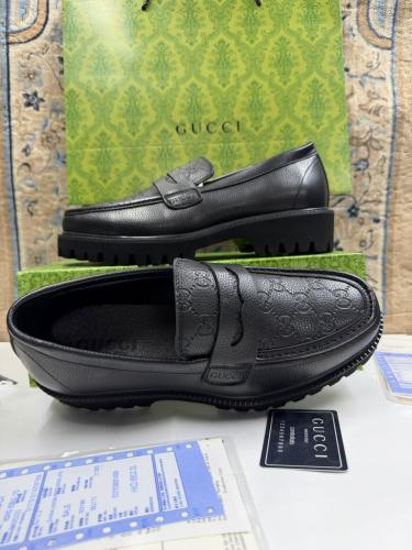 حذاء قوتشي رجالي رسمي