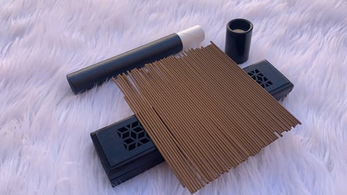 مبخرة ذكية 60 عود تقريبا، المبخرة والأعواد بـ